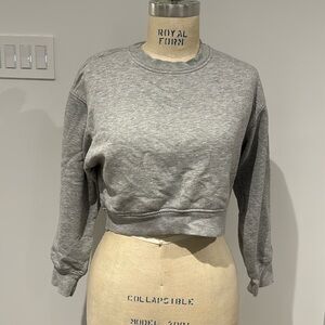Zara cropped gray sweater
